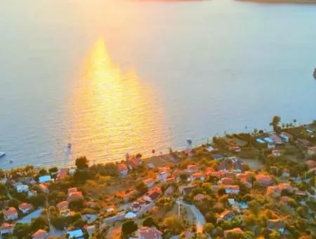 800M2 Grundstück Zum Verkauf Im Dorf Marmaris Söğüt Mit Meerblick 2 Villen Zoniert Oder Für Den Hotelbau Geeignet