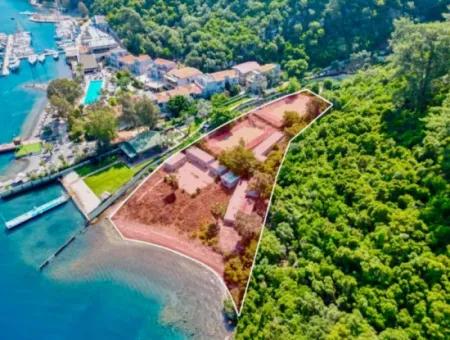 Marmaris Adaköy Mevkiinde Deniz Kenarı Özel Mülk